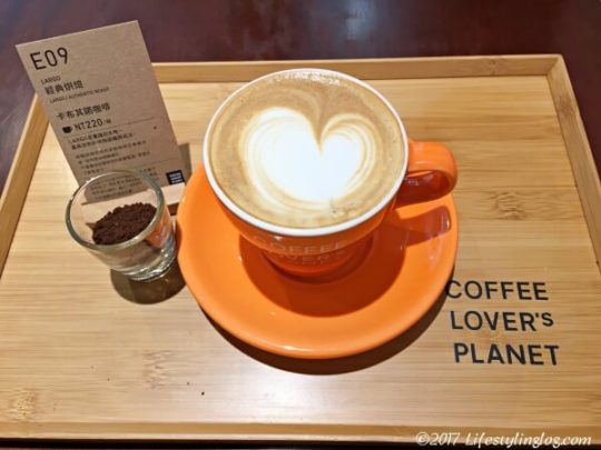 COFFEE LOVER's PLANET（コーヒーラバーズプラネット）のカプチーノ 