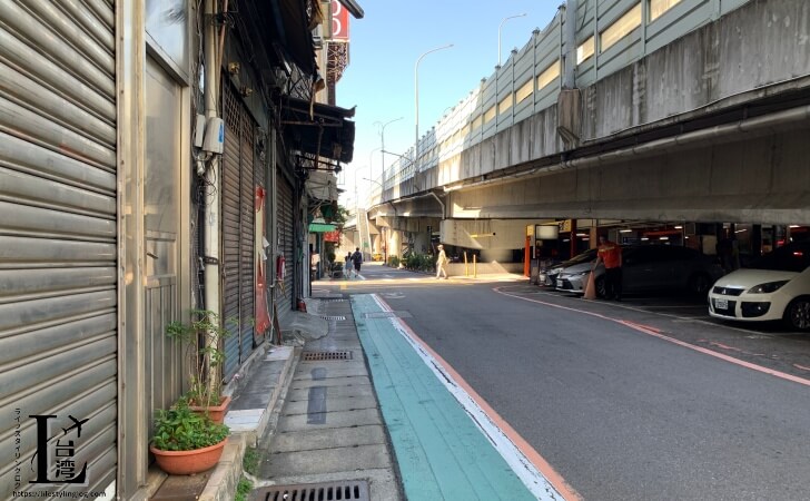 MRT大橋頭駅から迪化街にアクセスする途中にある小道