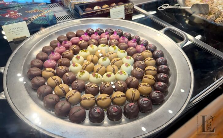 宮原眼科のフルーツホワイトチョコレート