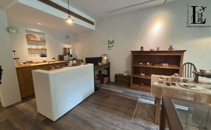 ウルフティーの店内にあるカウンター