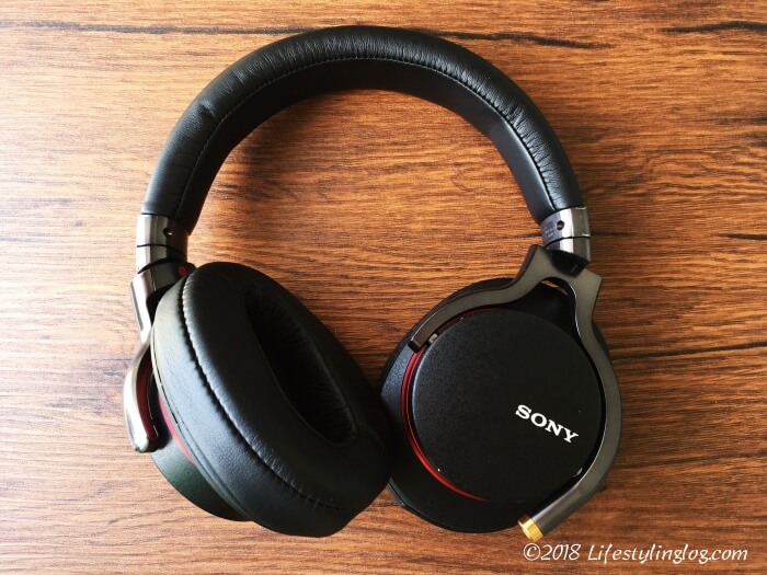 SONYのヘッドフォン（MDR-1A）