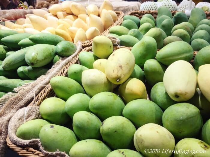 マレーシアのスーパーで販売されているマンゴー
