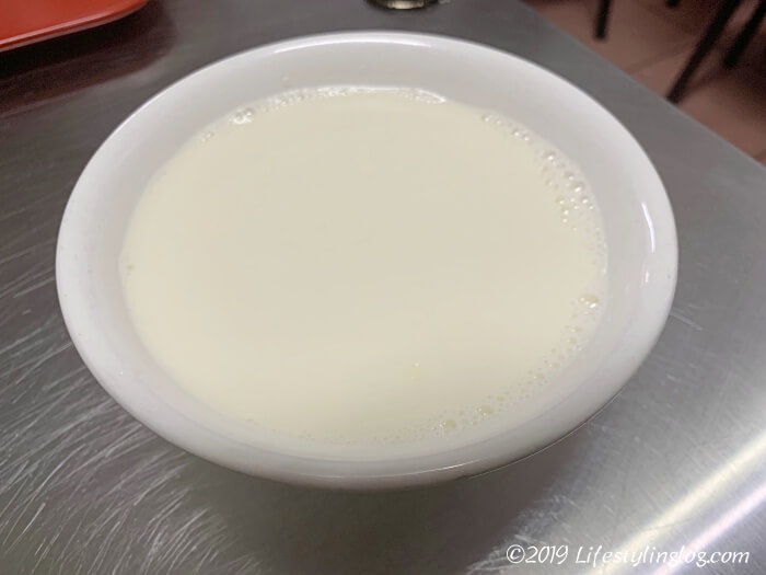 四海豆漿大王の豆乳