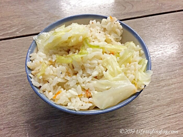 台北にある高麗菜飯・原汁排骨湯のキャベツご飯