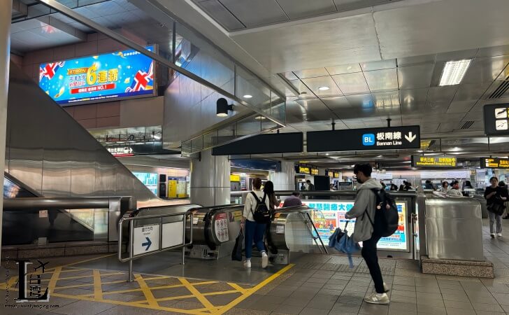 台北メトロの台北駅(板南線)