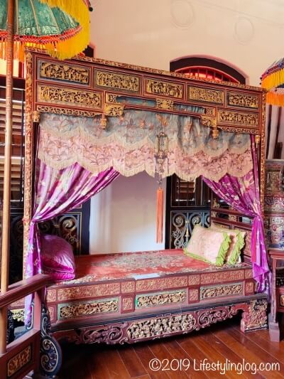 Bridal Chamberにあるベッド