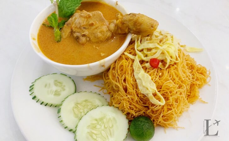 Nyonya Colors（ニョニャカラーズ）のThai Mee Siam&Curry Chicken