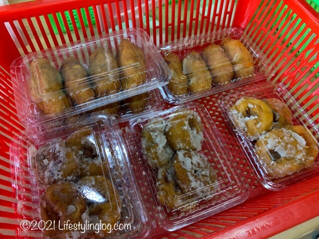 Nasi Kerabu Keramatの店内で販売されているお菓子