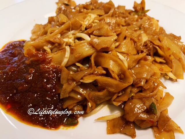 マレーシアのIKEAレストランの炒粿條（Fried Kway Meow）