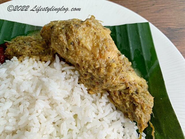 Chicken Rendang（チキンルンダン）Rendang Ayam（ルンダンアヤム）