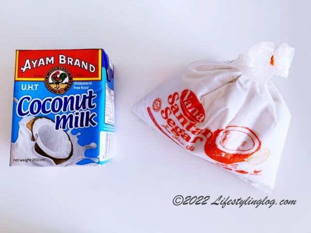 新鮮なココナッツミルクと超高温殺菌したUHTのココナッツミルク