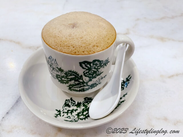 イポーの長江白珈琲（Chang Jiang White Coffee）