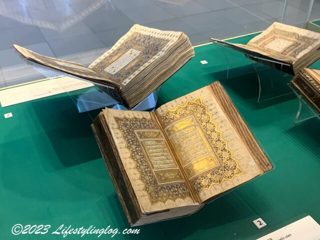 マレーシア・イスラム美術館（Islamic Arts Museum Malaysia）に展示されているコーラン