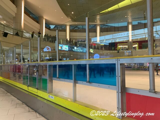 IOI City Mallの中にあるアイススケートリンク