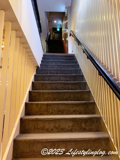 台北のBayman Hotel（ベイマンホテル）の階段