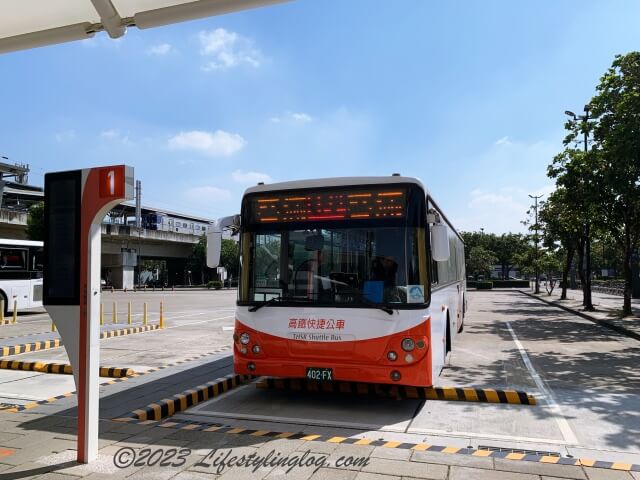 高鉄台南駅のバス乗り場