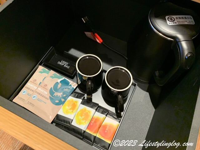 ホテルグレイスリー台北の客室にあるお茶やコーヒー