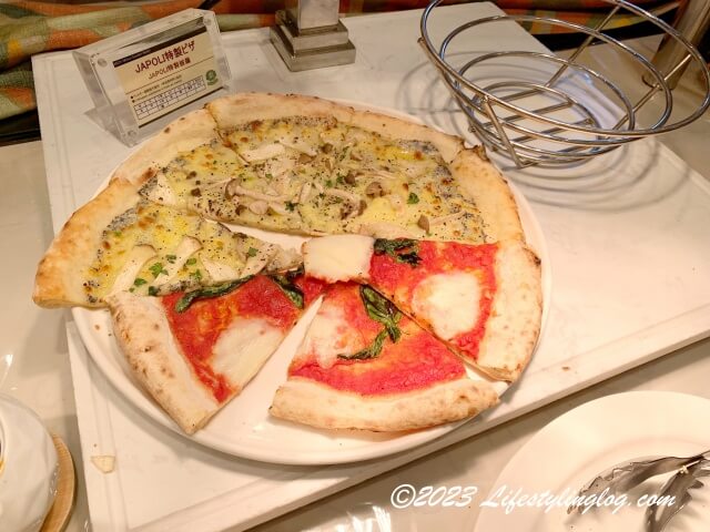 MGH三井ガーデンホテル台北忠孝の朝食のピザ