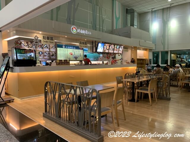 桃園国際空港ターミナル2の3F出国エリアにある担仔麺のお店