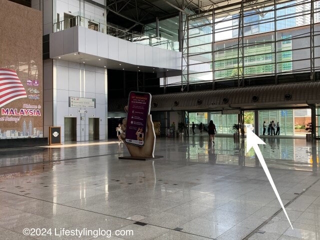 KLセントラル駅の到着ホール(
Arrival Hall）にあるGrab乗り場