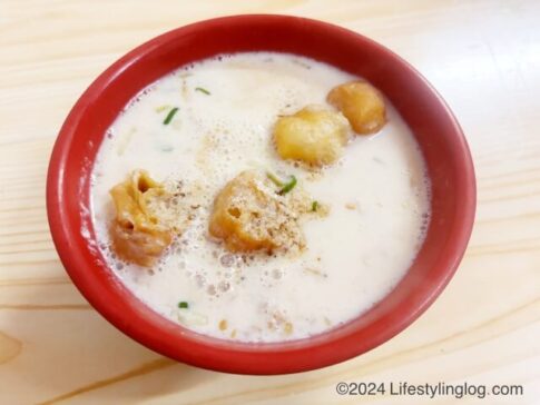 台湾の永和豆漿大王で食べる朝食