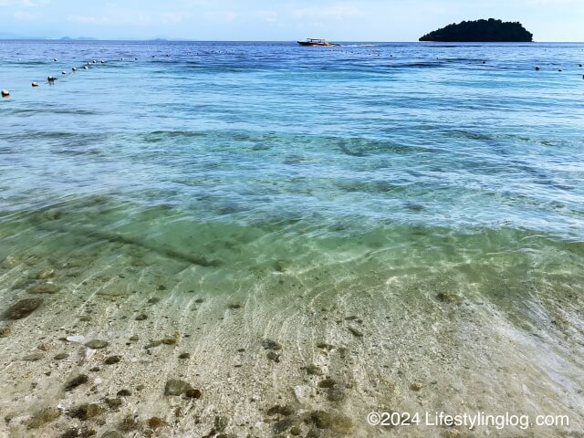 マヌカン島の海の透明度