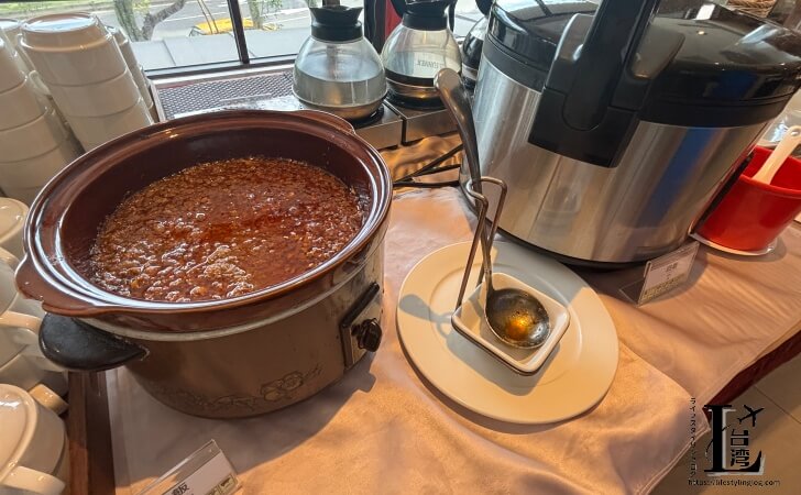グリーンワールドホテル南港の朝食のルーローハン