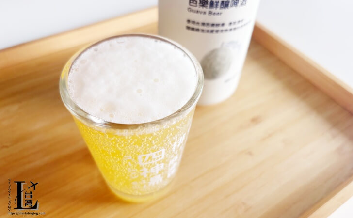 グラスに注いだ台湾無印良品のグアバビール