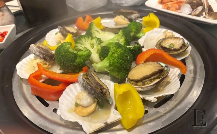 漉 海鮮蒸気鍋のホタテと野菜