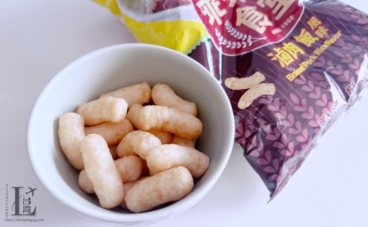 小皿に入れたルーロー飯味の乖乖