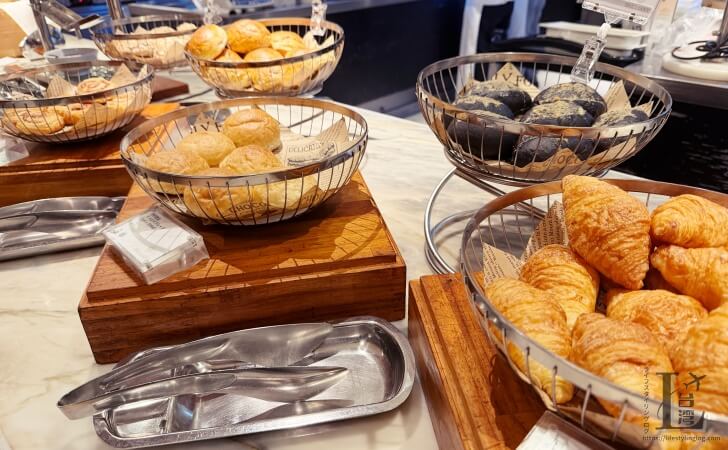 ホテルメトロポリタンプレミア台北の朝食のパン