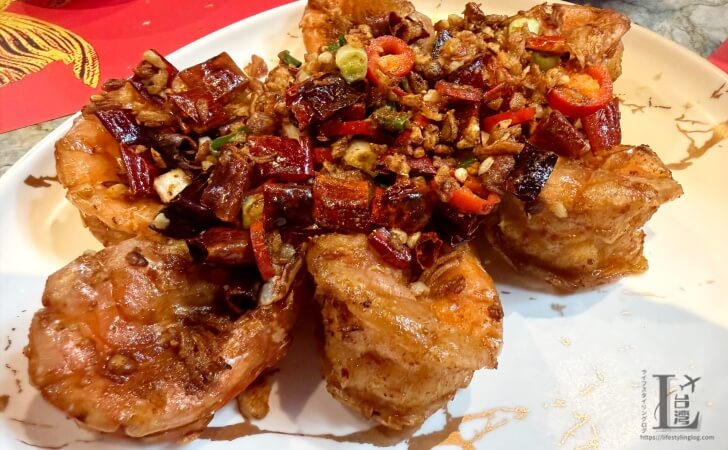 酔月楼のブラックタイガーガーリック揚げ