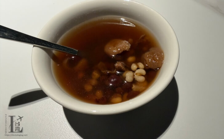 塔木徳酒店CLASSIC（台中台湾大道館 ）でサービスされた糖水